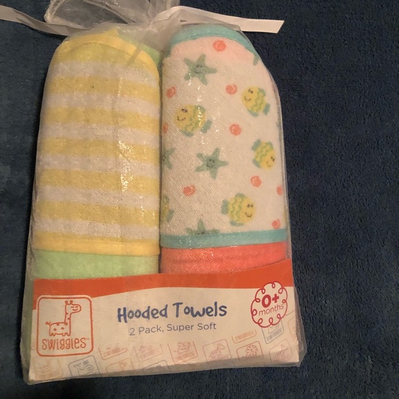 Swiggles Other - Swiggles Baby Hooded Towels 2 Pack Super Soft NIB